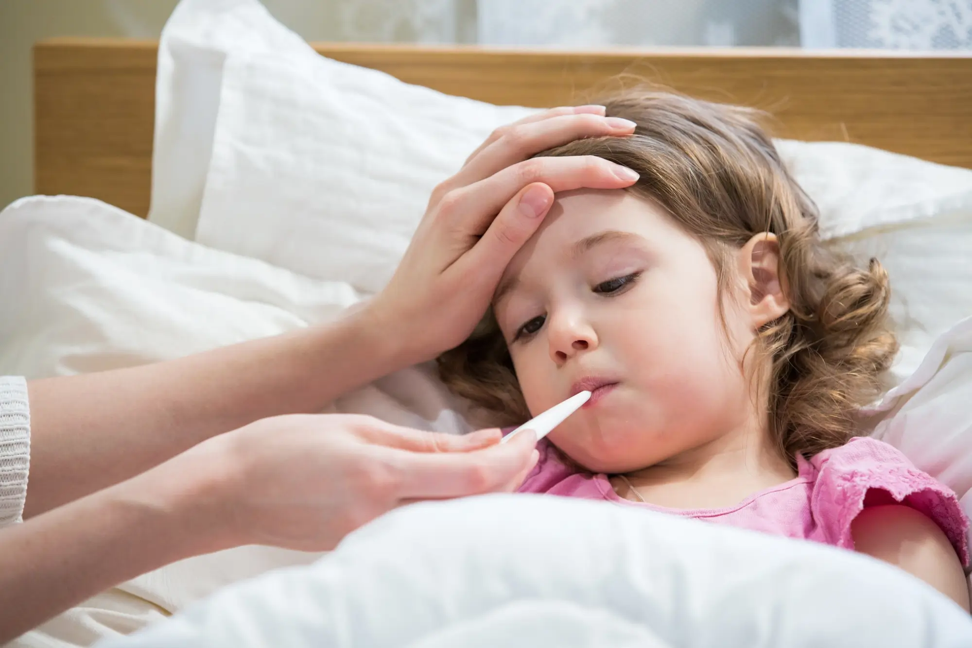 Wszystko, co musisz wiedzieć, gdy dziecko ma gorączkę
