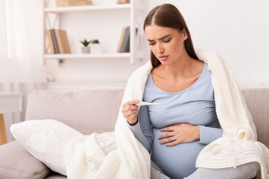 Gorączka w ciąży – jak sobie z nią radzić
